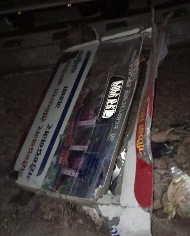 बैतडीको खोड्पेमा मध्यराती बस दुर्घटना: ९ जनाको मृत्यु, ३४ घाइते