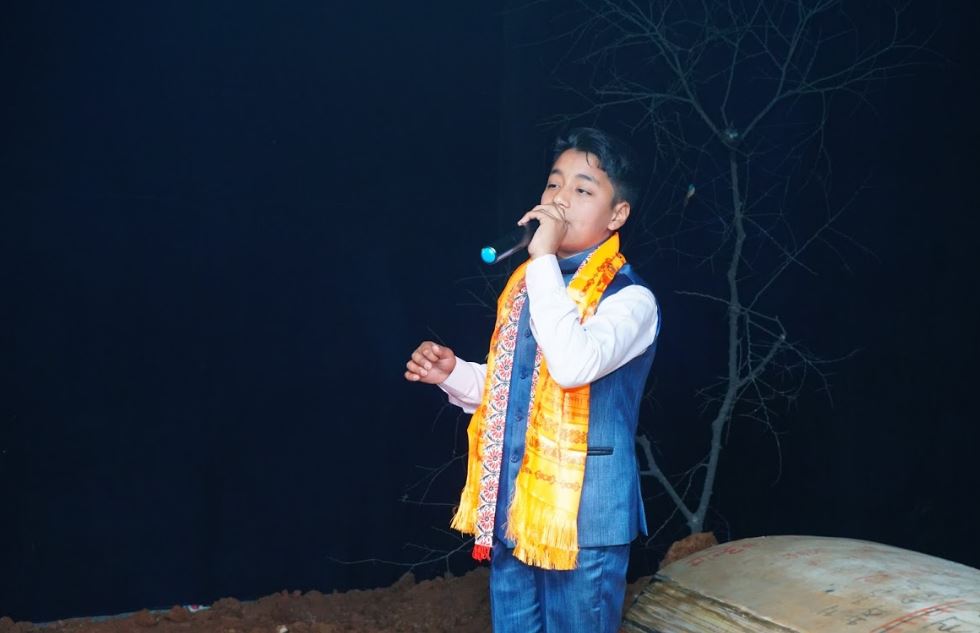 बाल गायक अधिश्रीको छोरी अन्माउँदा’ रिलिज