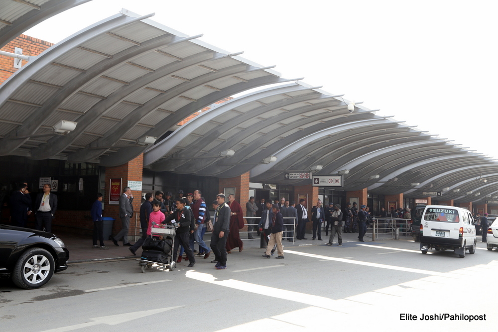 फानी प्रभाव: आन्तरिक हवाई उडान प्रभावित, अन्तर्राष्ट्रिय उडान नियमित, हेलिकप्टरलाई रोक