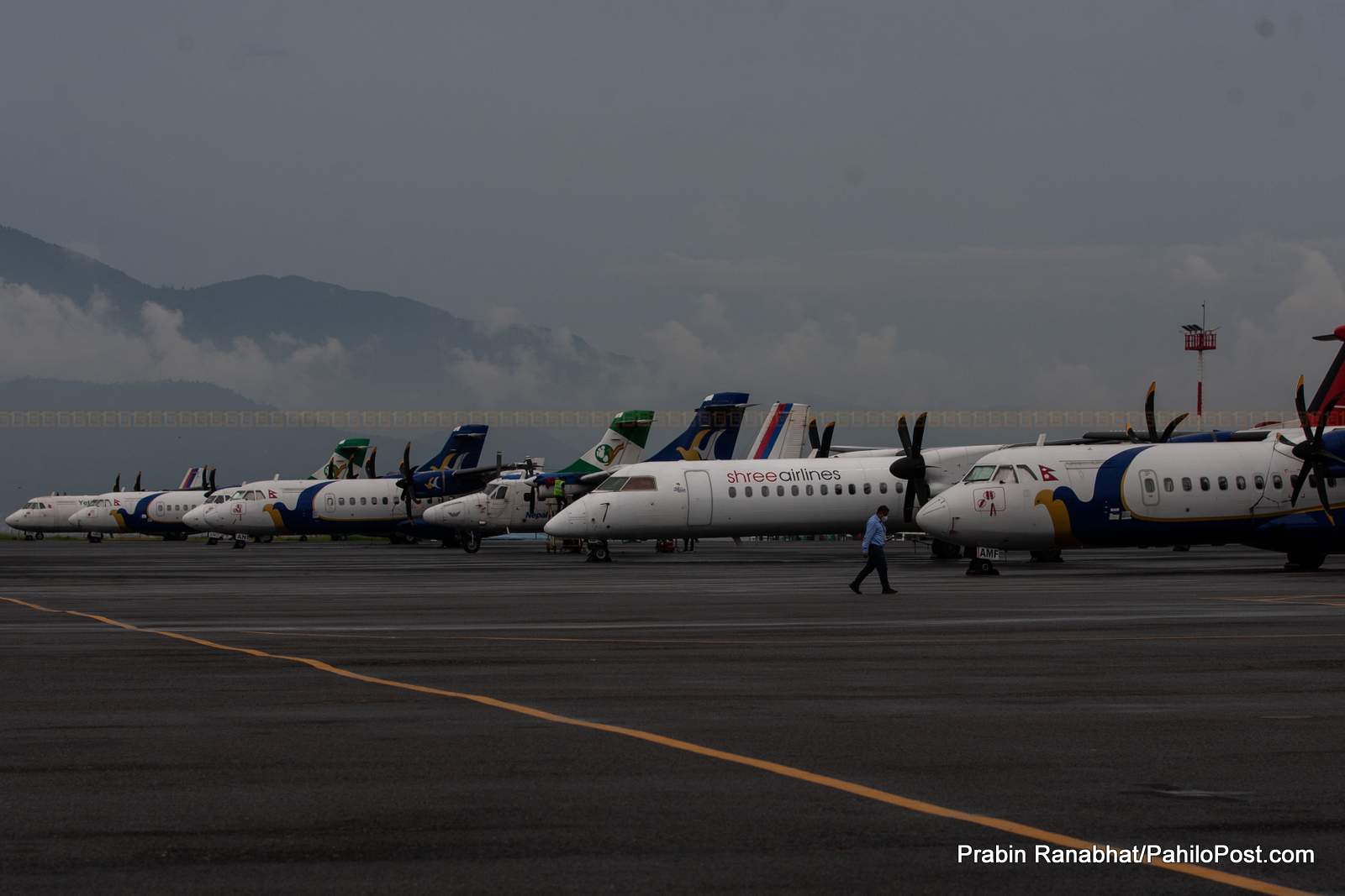 दुई महिनापछि खुल्यो आन्तरिक नियमित उडान, तर मौसम खराब हुँदा केही ठाउँको उडान प्रभावित