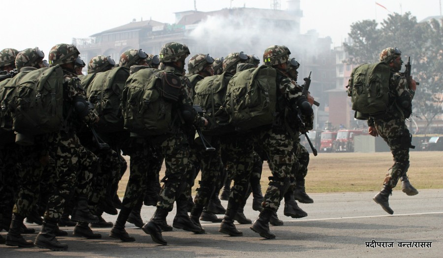 लमजुङमा १७ जना सेना, बैंकका कर्मचारीसहित २० जनामा कोरोना संक्रमण