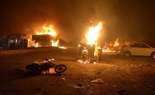 बम विष्फोटमा पाकिस्तानमा ८ सुरक्षाकर्मीसहित १५ जनाको मृत्यु