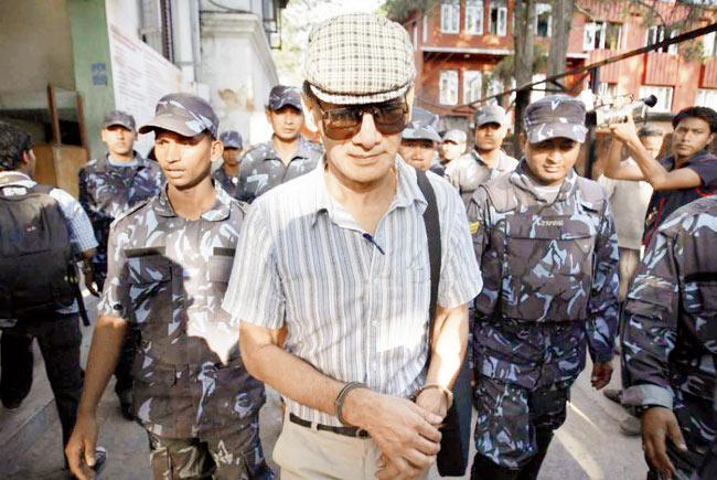 नौटङ्कीबाज : चार्ल्स शोभराज