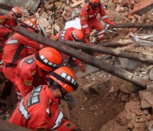 चीनको युनानमा भुकम्पबाट मृत्यु हुनेको संख्या ३८० पुग्यो