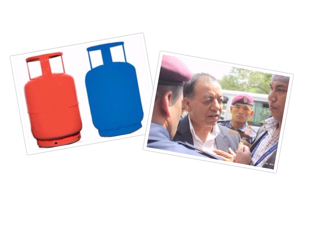 चुडामणिको घरको गेट अगाडि अलपत्र दुई सिलिन्डर!