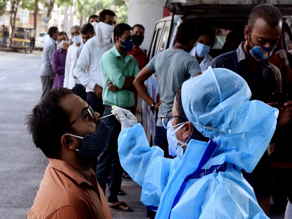 भारतमा कोभिड १९ : थप १ लाख ३१ हजारमा संक्रमण पुष्टि, ७४० जनाको मृत्यु