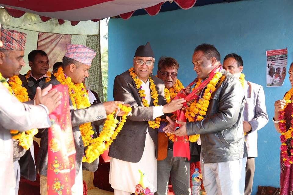 माओवादीले जनयुद्ध पैसासँग साट्यो भन्दै पोलिटव्यूरो सदस्य जगत पार्की प्रवेश गरे कांग्रेसमा