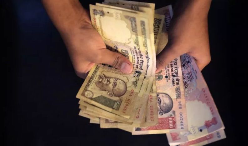 प्रतिबन्धित भारुसहित दुई जना पक्राउ