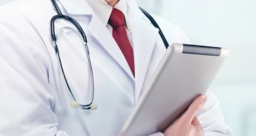 डा केसीको समर्थनमा न्याम्स र गोदान आवद्द डाक्टर, हातमा कालोपट्टी बाँधेर सेवा दिने