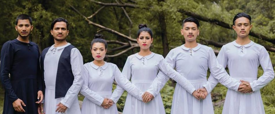 नाजिर हुसेनको निर्देशनमा 'द अग्ली डकलिङ'