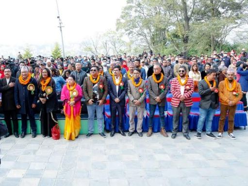 'तेस्रो एपिक नेपाल म्युजीक अवार्ड' क-कसले हात पारे ? 