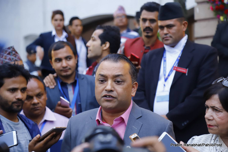 प्रधानमन्त्रीलाई गगनको चेतावनी : रामचन्द्र पौडेलको गिरफ्तारी तपाईँका लागि निकै महँगो पर्नेछ