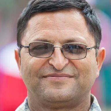 राष्ट्रिय सभाको अध्यक्षमा एमालेका गणेश तिमिल्सिनाले उम्मेदवारी दिँदै