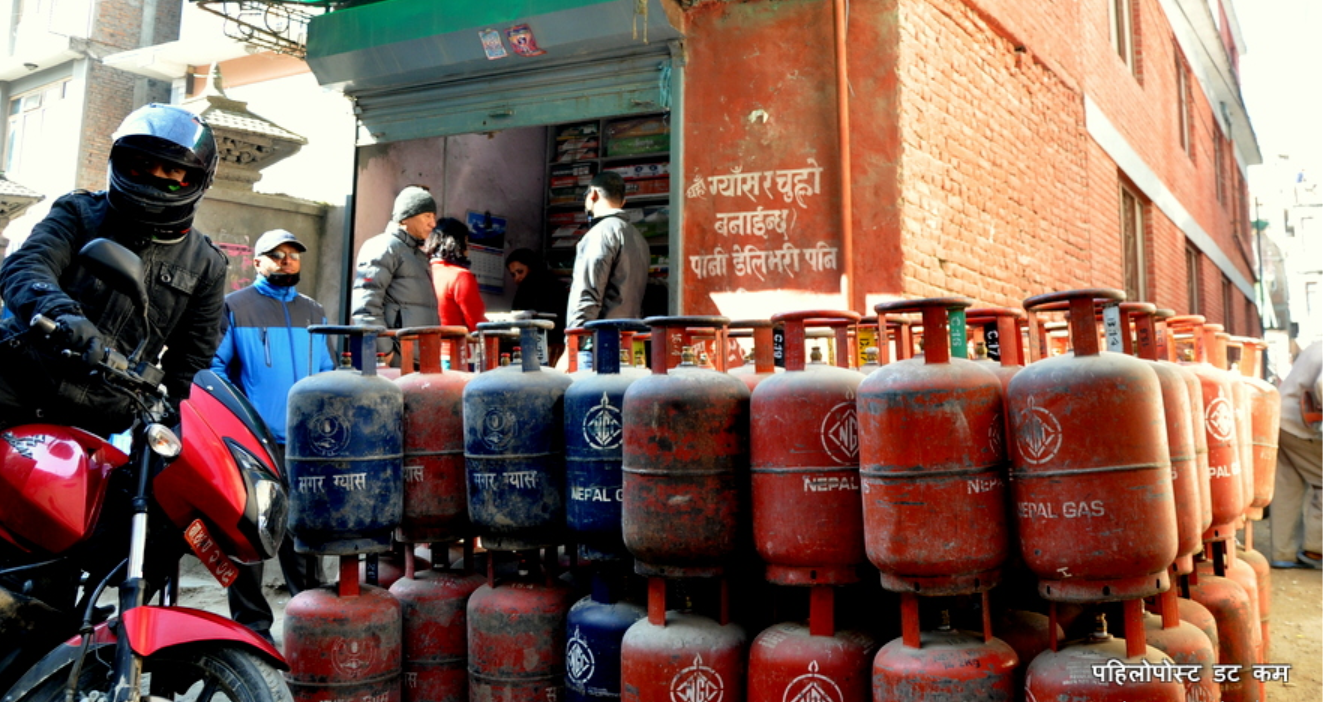 ग्यास किन्नेको विवरण राखिँदै, अनावश्यक होल्ड गर्दा निमुखाको घरमा बल्दैन चुल्हो