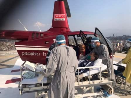 लकडाउनमा हेलिकप्टरमार्फत् बिरामीको उद्धार