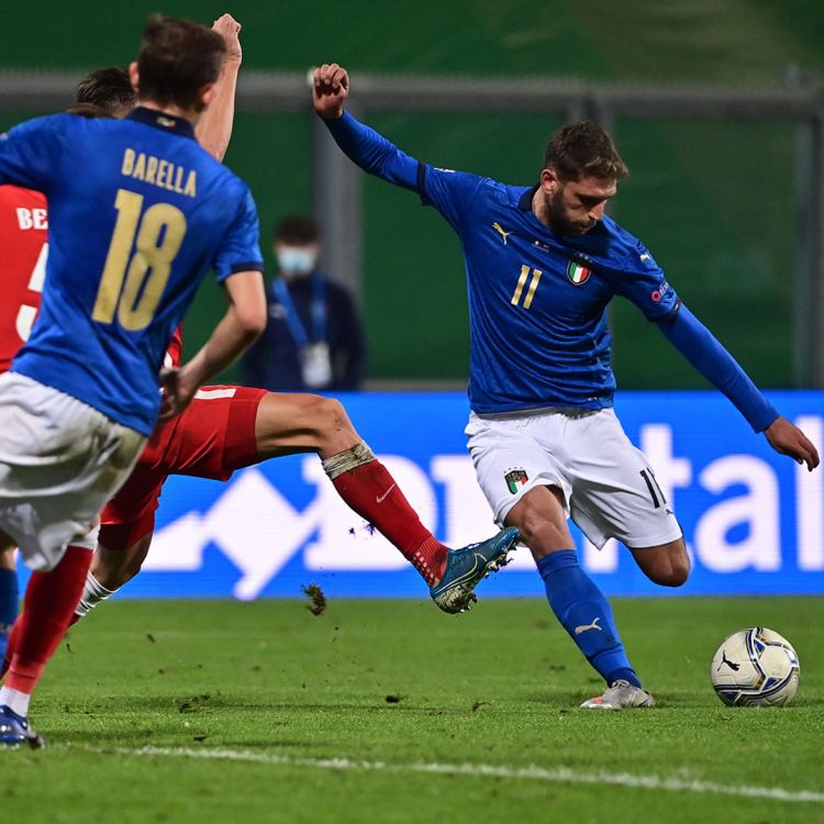 पोल्याण्डलाई हराउँदै इटली शीर्षस्थानमा