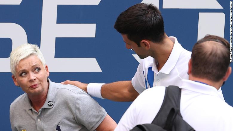 रिसको झोकमा म्याच अफिसियललाई बलले हानेपछि जोकोबिच युएस ओपनबाट 'आउट'