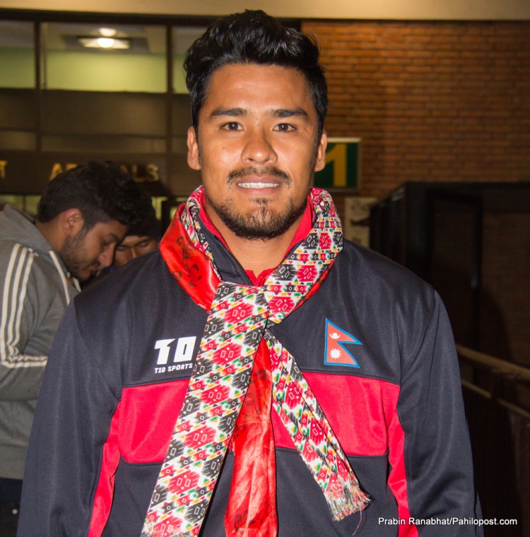 करण केसीले लिए क्रिस गेलको विकेट