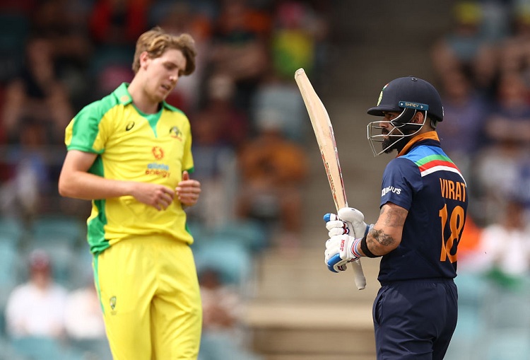 बिराट कोहलीले एकदिवसीय क्रिकेटमा १२ हजार रन पूरा गर्दै बनाए कीर्तिमान