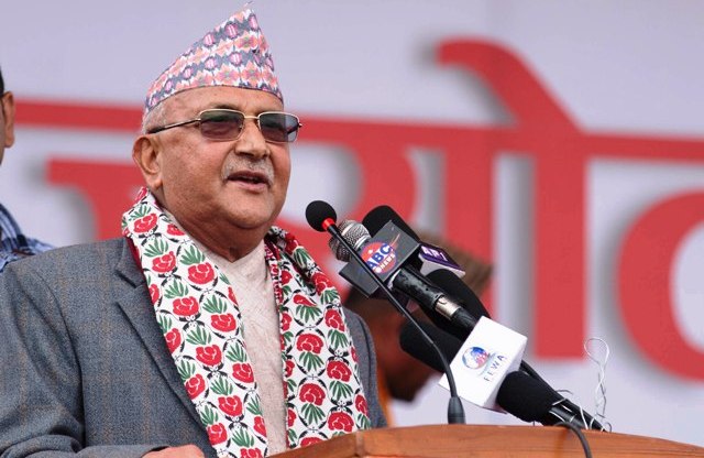 चुनाव लक्षित ओलीको भाषण : माधव नेपाल र गठबन्धनलाई 'ह्याण्डसम' भनेर मत दिने कि 'ब्युटिफुल'?