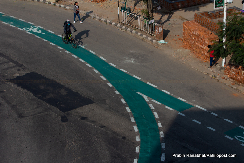 हरियो लेनमा साइकल सरर …