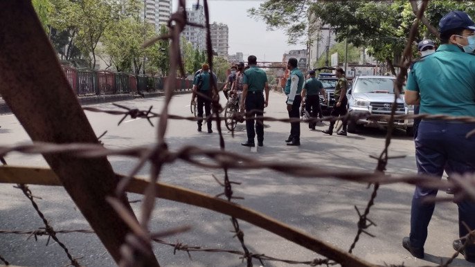 बंगलादेशमा रेष्टुराँमा खान र होटलमा बास बस्न खोप कार्ड अनिवार्य