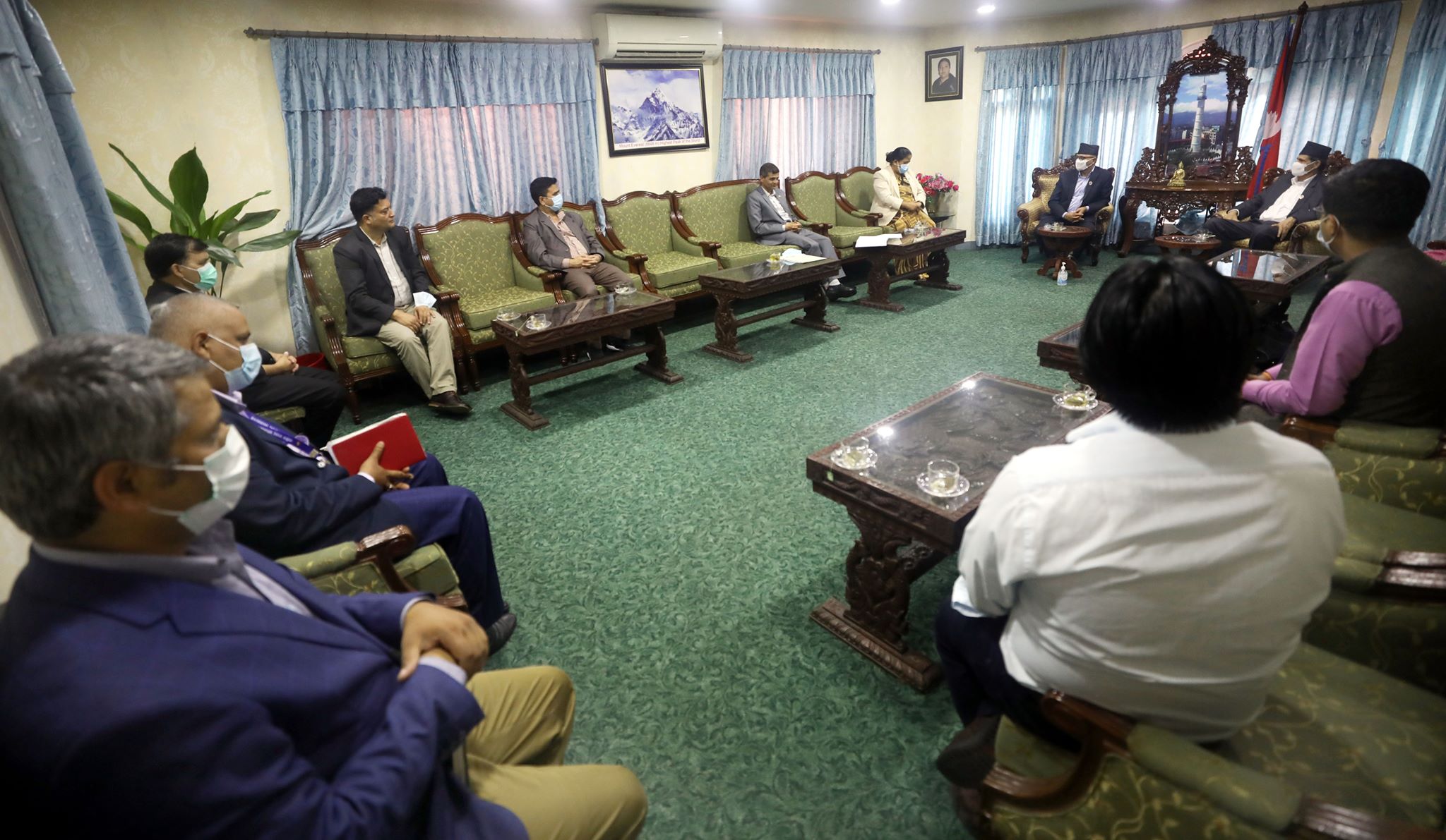 सांसदहरुलाई अद्यावधिक नक्सा अंकित लोगो