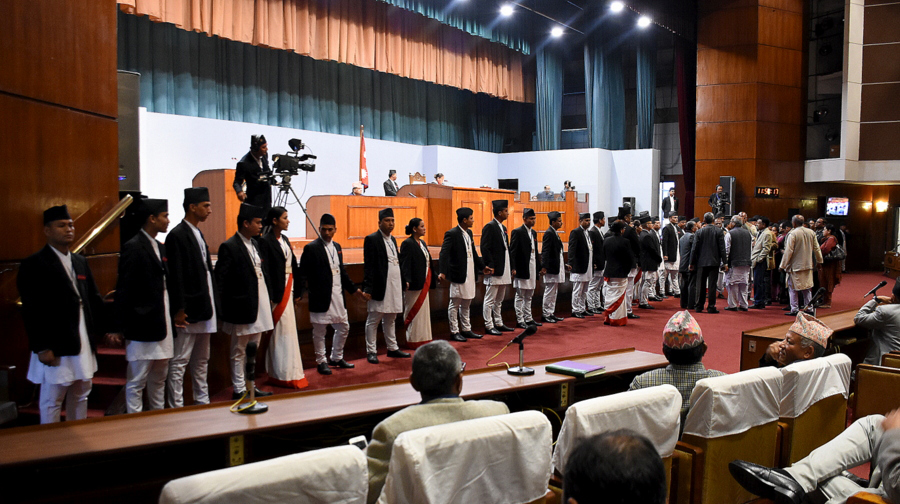 एमालेसहितका विपक्षीको विरोधबीच महाभियोग प्रस्ताव टेवल