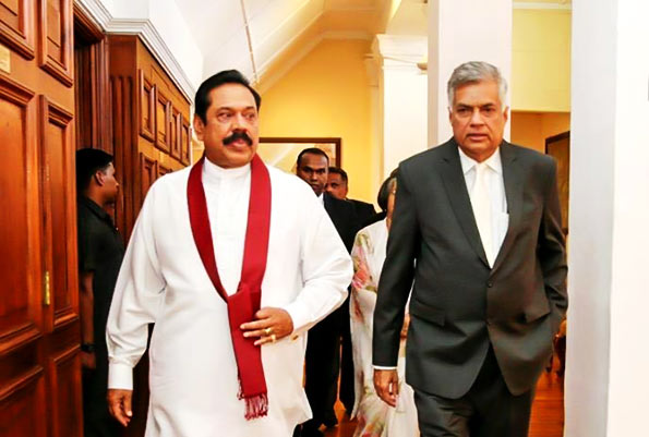 श्रीलंका संकट: महिन्दा राजापाक्षेले राजीनामा दिँदै, रनिल विक्रमासिङ्गे पुन: प्रधानमन्त्री बन्दै