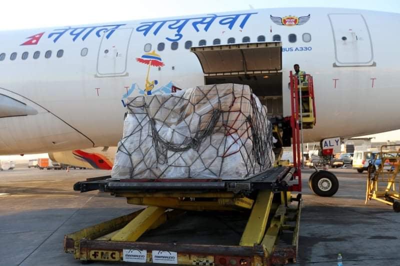 ५८ थान भेन्टिलेटरसहित इजरायलबाट आइपुग्यो २० करोडको स्वास्थ्य सामग्री