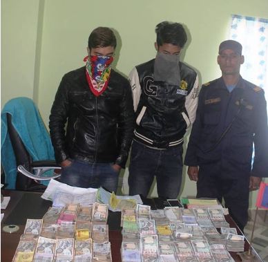 २६ लाख रुपैयाँसहित गल्कोपाखाबाट दुई जना पक्राउ