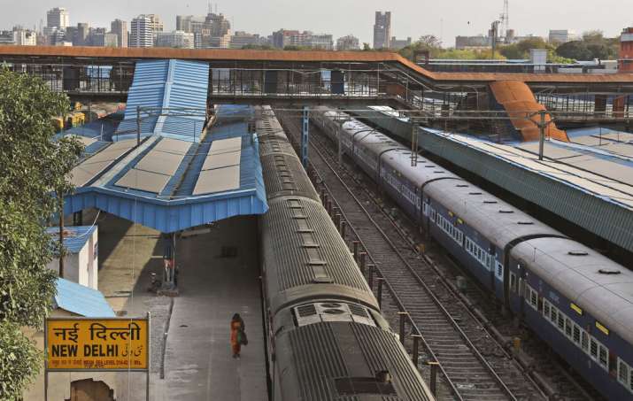 दिल्लीबाट छुट्दै रेल, अनलाइनबाट मात्र बिक्री