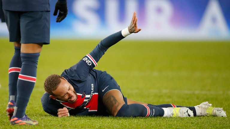 पीएसजी पराजित, नेइमार घाइते