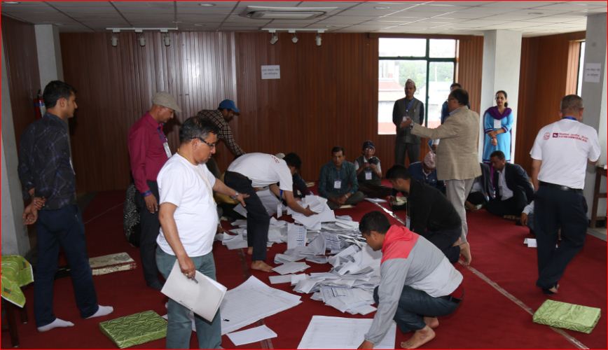 काठमाडौं र पोखरामा एमालेको फराकिलो अग्रता, भरतपुरमा मतान्तर घटाउँदै रेणु
