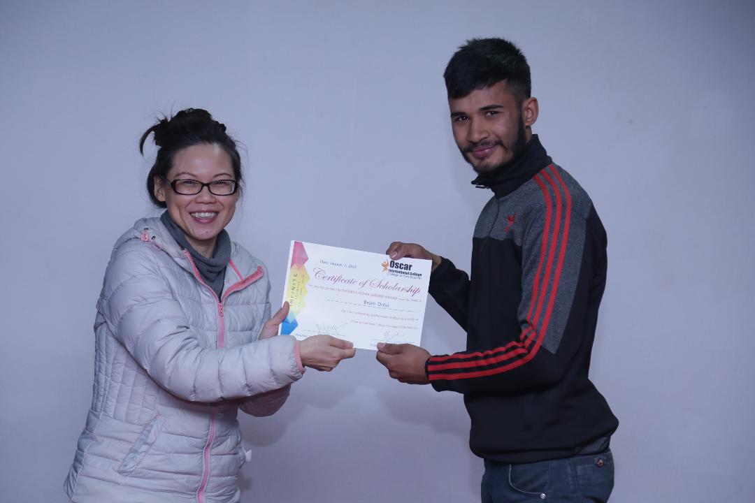 अस्कर कलेजका विद्यार्थीलाई सिंगापुरको छात्रवृत्ति