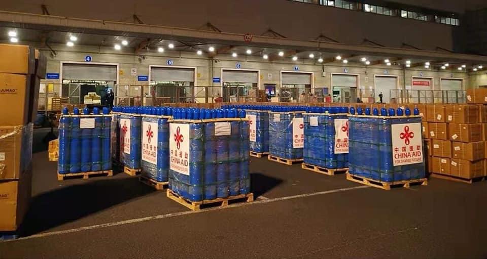 अक्सिजन सिलिन्डर तातोपानी आयो भन्ने सरकारी 'प्रोपागान्डा', भन्सार प्रमुख भन्छन् : यहाँ आइसकेको छैन, कसले ल्याउँदै हो थाहा भएन