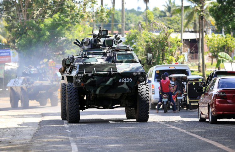 मरावी नगर सशस्त्र समूहले कब्जामा लिएपछि फिलिपिन्स सरकारद्वारा सैनिक कानुन लागू
