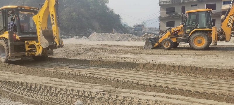 व्यक्तिगत लगानीमा हुँदैछ ठूलो पुरस्कारको प्रतियोगिता : तर मैदान अभावमा खेल सञ्चालन गर्न असहज