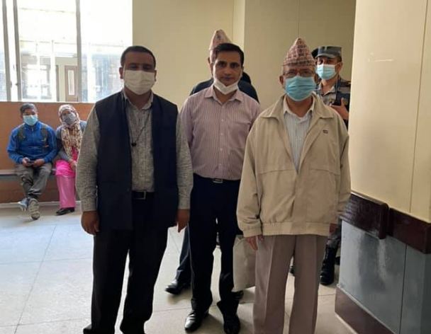 माधव नेपाल अस्पतालबाट डिस्चार्ज, केहीदिन घरमै आराम गर्ने