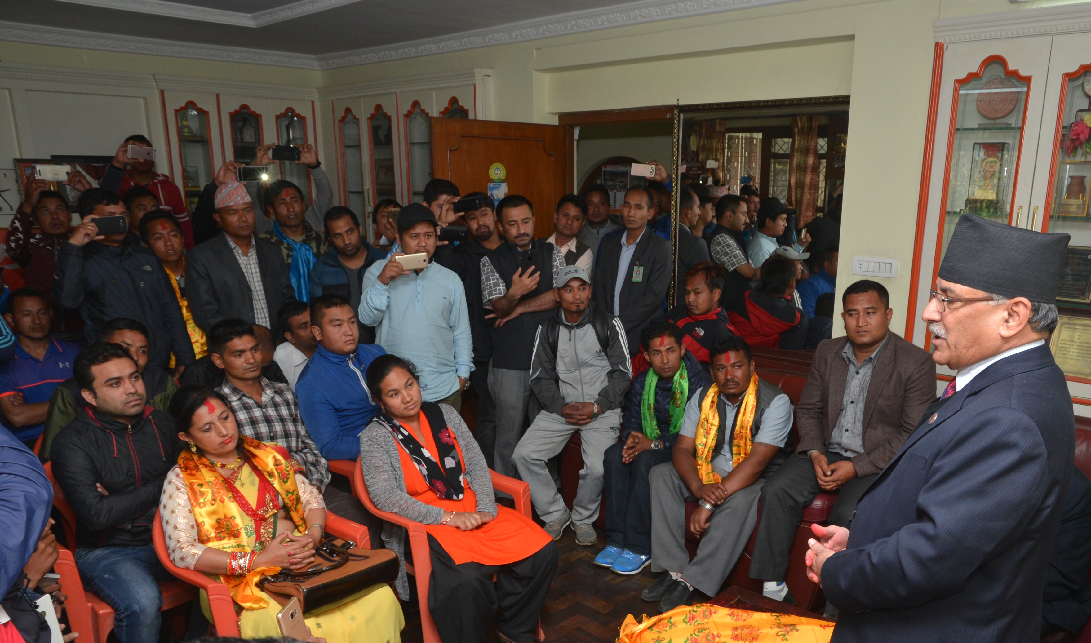 महाभियोगले निर्वाचनमा असर गर्ने हो कि? यस्तो छ प्रचण्डको जवाफ