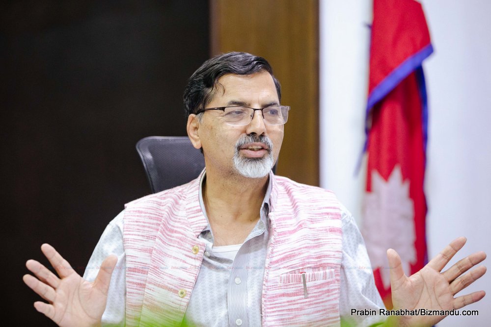 सुशिला, केदारभक्त र गोविन्द केसीले मागे अर्थमन्त्रीको राजीनामा, 'निजगढमा न्यायालयको मानहानी नहोस्'