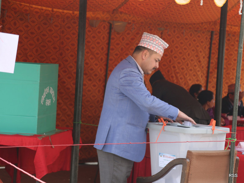 राष्ट्रपति निर्वाचन: पचास प्रतिशत मतदान