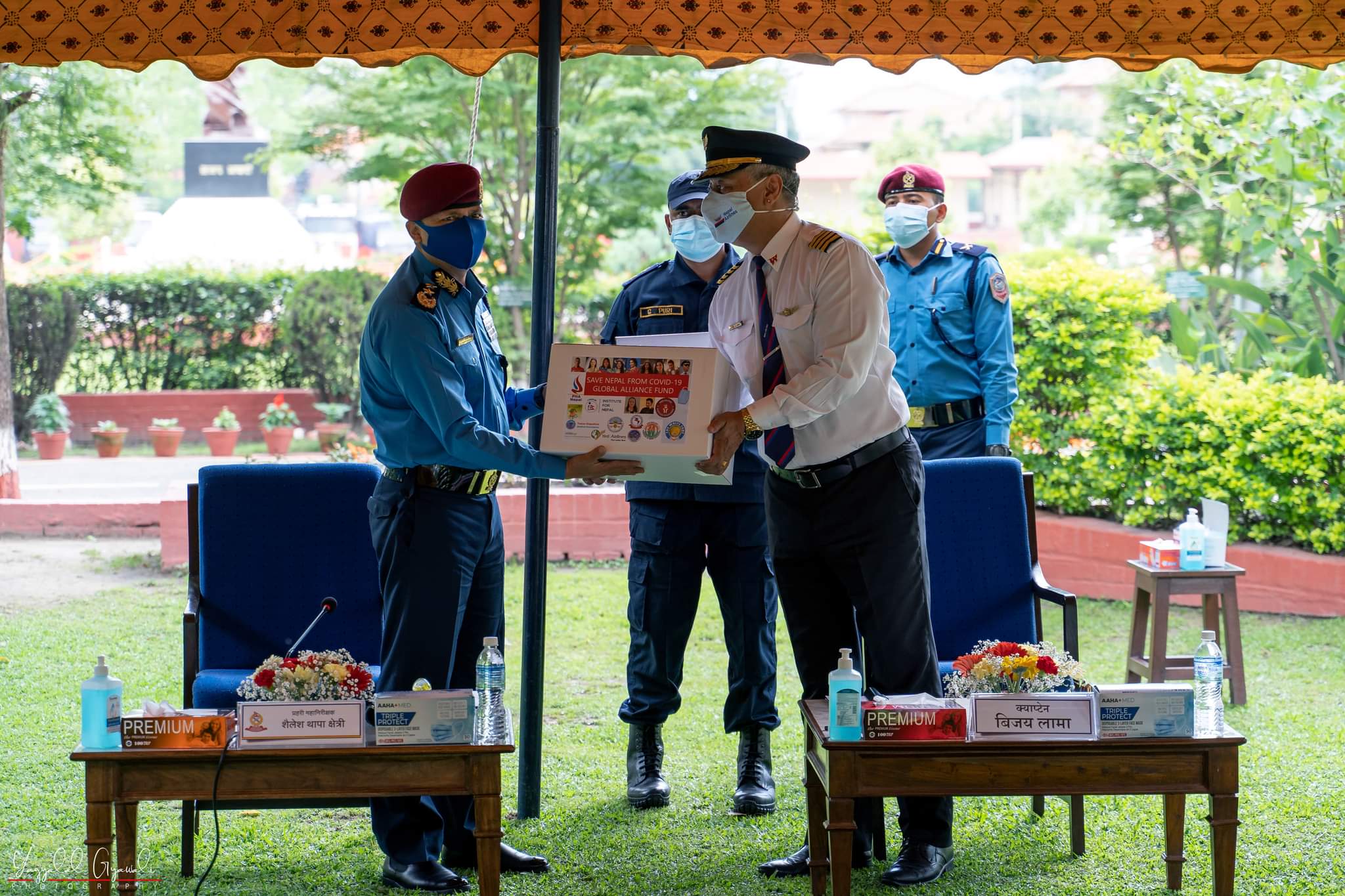 विदेशमा रहेका नेपालीमार्फत् आयो एक सय अक्सिजन कन्सनट्रेटर, प्रहरीले दुर्गममा पुर्‍याउने