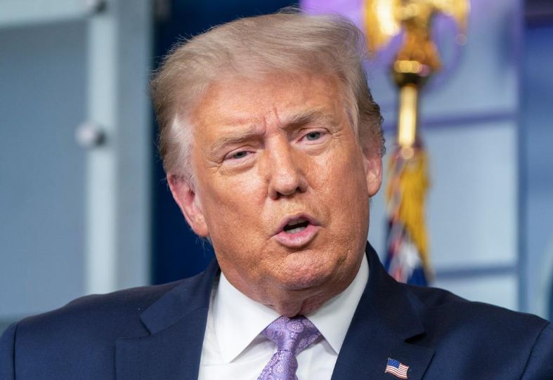 कोभिड-१९ विरुद्ध खोप ल्याउने होडमा ट्रम्प, बढ्यो सुरक्षाभन्दा राजनीतिलाई माथि राखिने त्रास