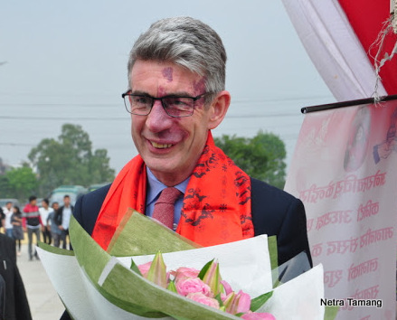 पोस्टमोर्टममा खुलेन बेलायतका पूर्वराजदूत रिचर्ड मोरिसको मृत्युको कारण