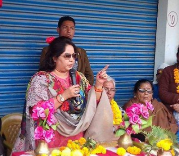 कैलाली-५ मा लक्ष्मण थारु भन्दा आरजु पछाडि