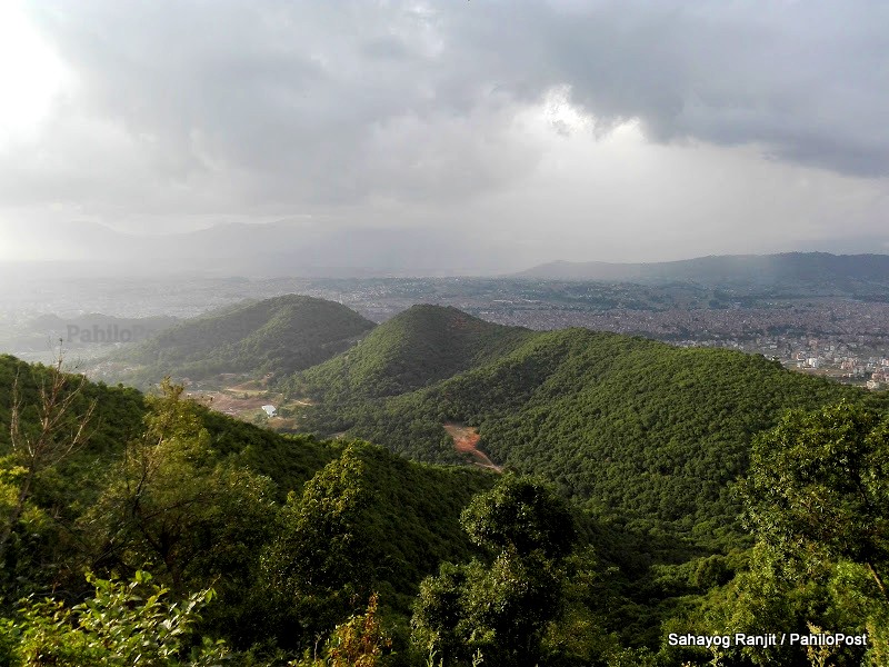 आजको मौसस : काठमाडौंमा अपराह्नबाट वर्षाको सम्भावना, प्रदेश १ र मधेशमा भारी वर्षा 