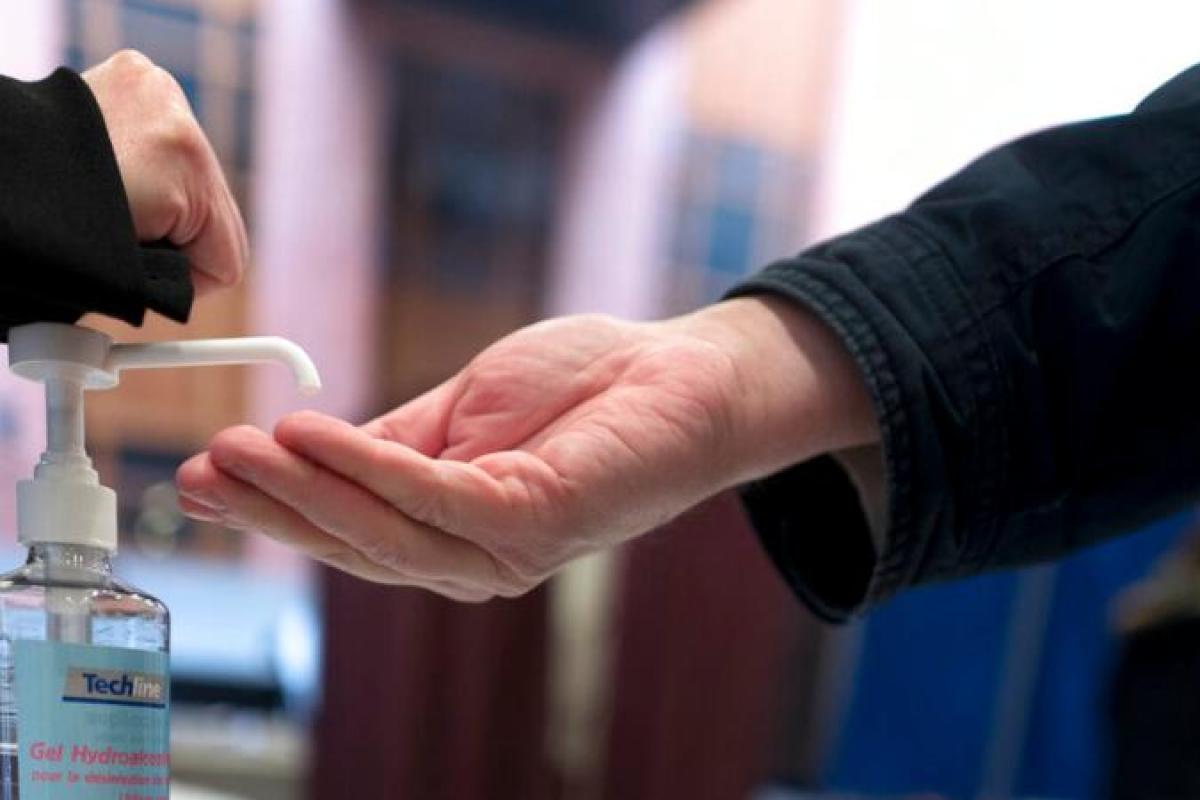 स्यानिटाइजर पिउँदा अमेरिकामा तीन जनाको मृत्यु, चौथोको गुम्यो दृष्टि