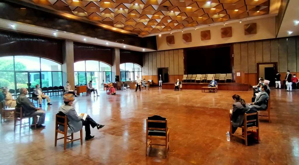 विश्वासको मतमा कोरोना संक्रमित सांसदले कसरी भोट हाल्ने? कार्यव्यवस्था समितिमा हुँदै छलफल