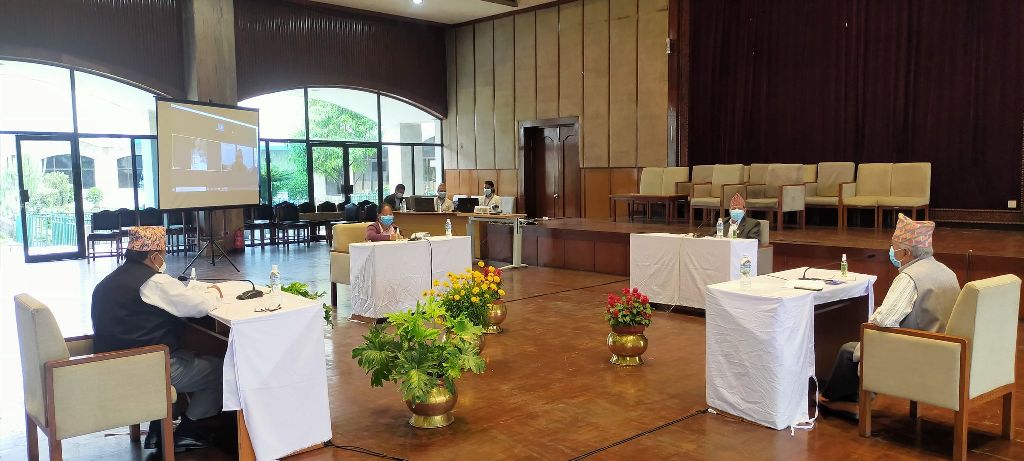 संसद भवनमा पूर्व सभामुखहरुसँग छलफल, सुवास नेम्वाङ र दमननाथ ढुंगाना अनुपस्थित